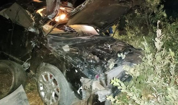Diyarbakır’da otomobil şarampole devrildi