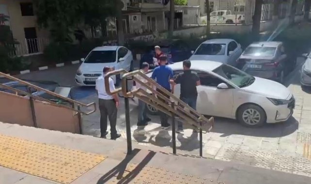 İzmir'de Atatürk Anıtı’na saldıran şüpheli tutuklandı