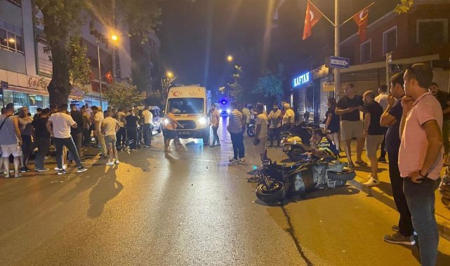 İzmir'de feci kaza: Otomobil ile motosiklet çarpıştı