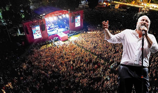 İzmir Fuarı’nda unutulmaz gece: Volkan Konak’ı on binlerce İzmirli izledi