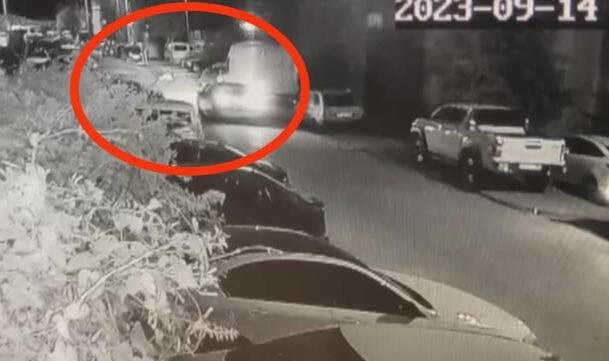 Konya'da 2 genç kız sevgililerine mesaj gönderip, 15 katlı binanın çatısından atladı