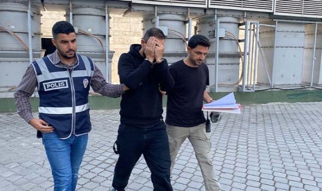 Silah kabzasıyla kafasına vurup, telefon ve parasını aldılar