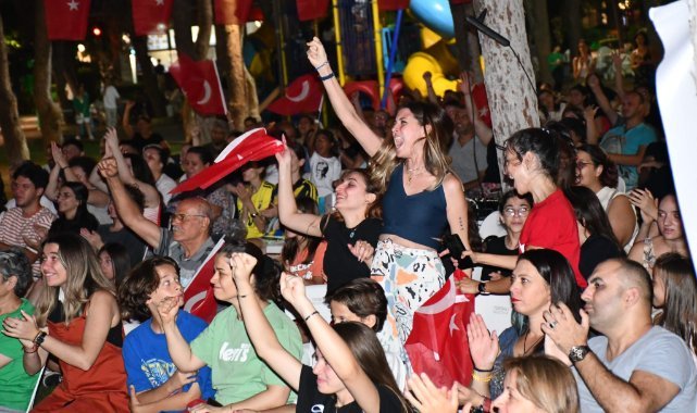 Torbalı tek yürek oldu: Torbalı Belediyesi tarihi zaferi hep birlikte yaşattı