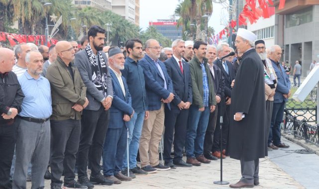 Filistin’de hayatını kaybedenler için İzmir’de gıyabi cenaze namazı kılındı