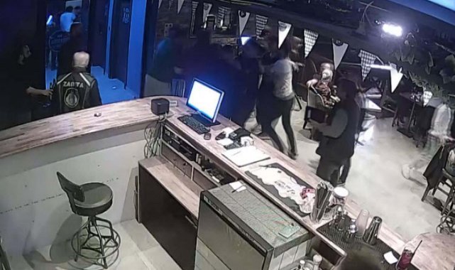 Restoranda denetime giden polis ve gazeteciye saldırı