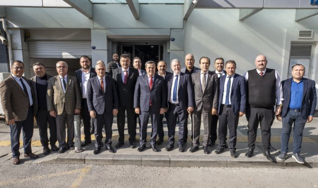 Esnaf da Başkan Batur’un yanında