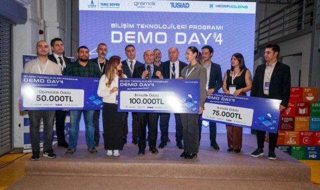 Girişimcilik Merkezi İzmir 2023’ün en başarılı yenilikçi fikirlerini ödüllendirdi
