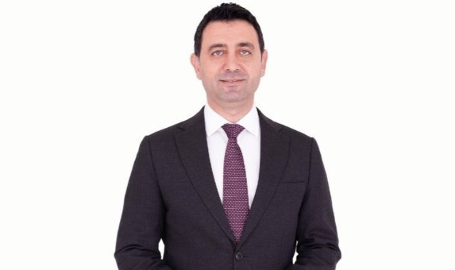 Bayraklı'nın adayı Önal'dan ilk mesaj: Kazanan Bayraklı olacak!