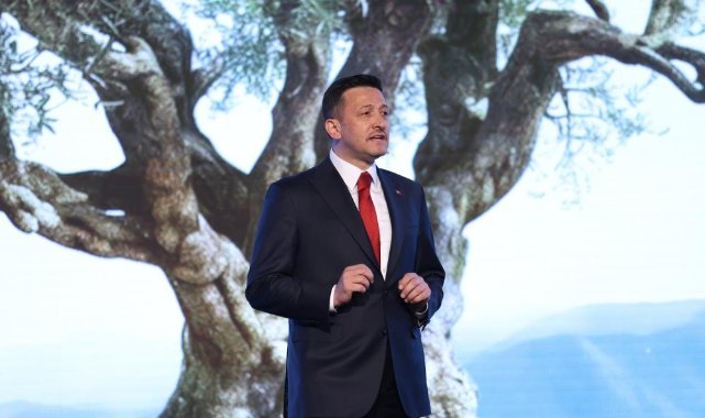 AK Parti'nin İzmir adayı Hamza Dağ, 11 başlık altında projelerini açıkladı