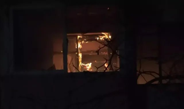 Avcılar'da kentsel dönüşüm için boşaltılan binada yangın