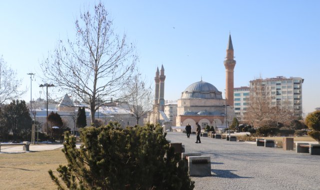 Aynı gün aynı bölge iki farklı kare