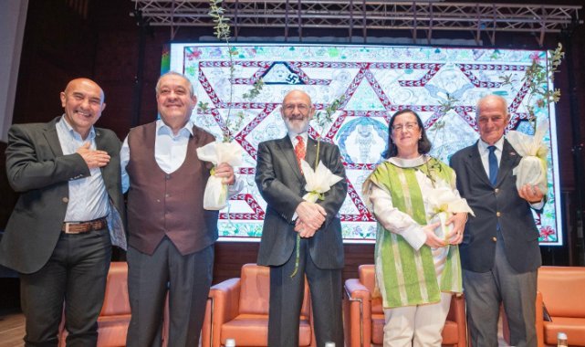 Başkan Soyer: “Yaşar Kemal’i sonsuza kadar yaşatacağız”