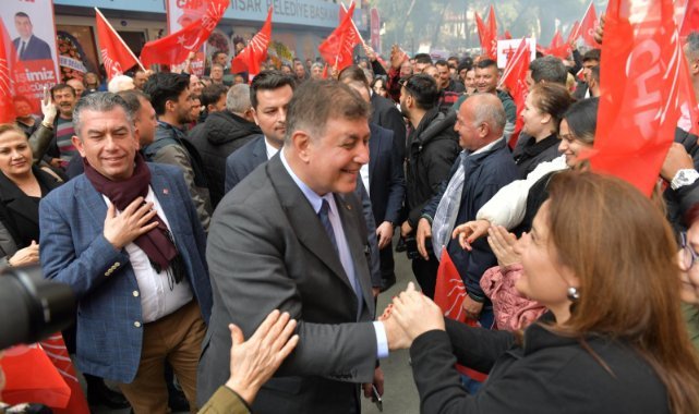 Başkan Tugay’dan rakibi Dağ’a: Siz ağaç görseniz elinize balta alırsınız