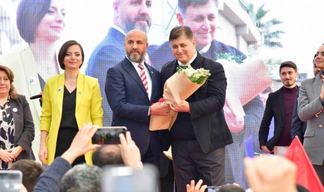 Bayındır, Çiğli ve Karabağlar'da Tugay'a coşkulu karşılama