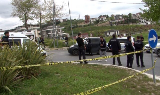 Beylikdüzü'nde 2 kişi otomobil içinde öldürüldü