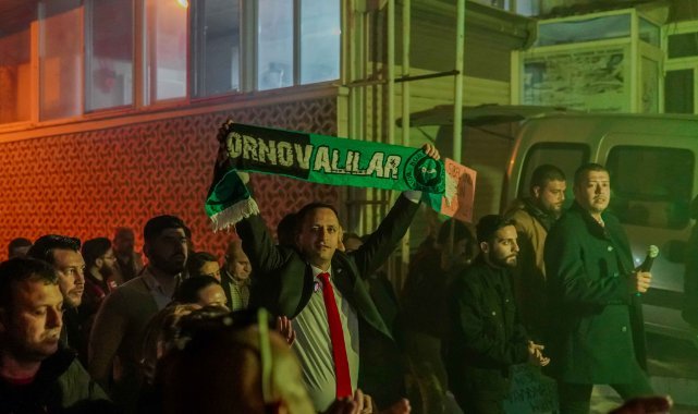 Bornova Adayı Ömer Eşki, Güçlü Bornova için gençlerle yürüdü