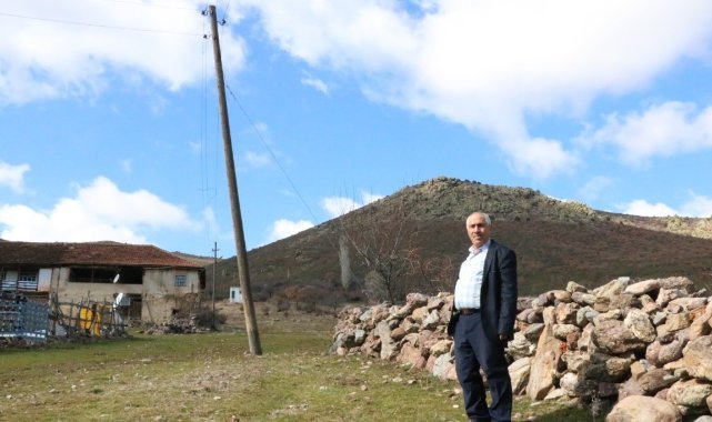 Bu muhtarın tek rakibi kendisi