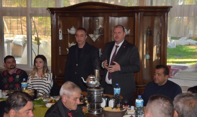 CHP'li Çiçek Yol Arkadaşı Muhtarlarla Buluştu