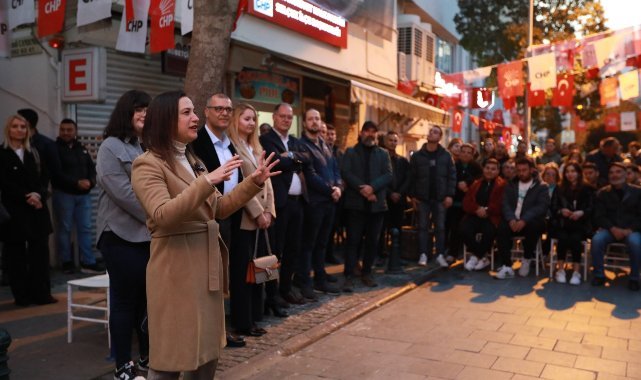CHP, Selçuk'ta meclis üyesi adaylarını tanıttı