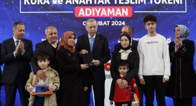 Cumhurbaşkanı Erdoğan deprem bölgesinde