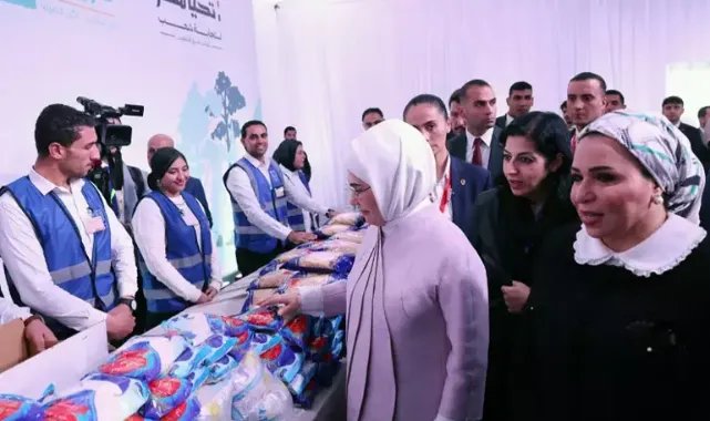 Emine Erdoğan’ın Kahire temasları