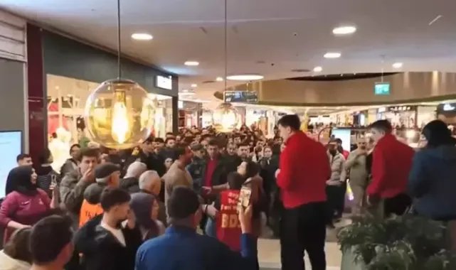 Esenyurt'ta AVM'deki eylemde 4 kişi gözaltına alındı