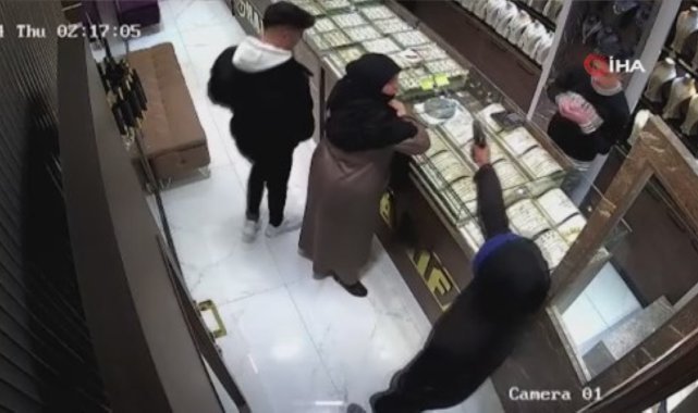 Esenyurt’ta kuyumcuya giren şahıs silahla 1 kişiyi vurdu