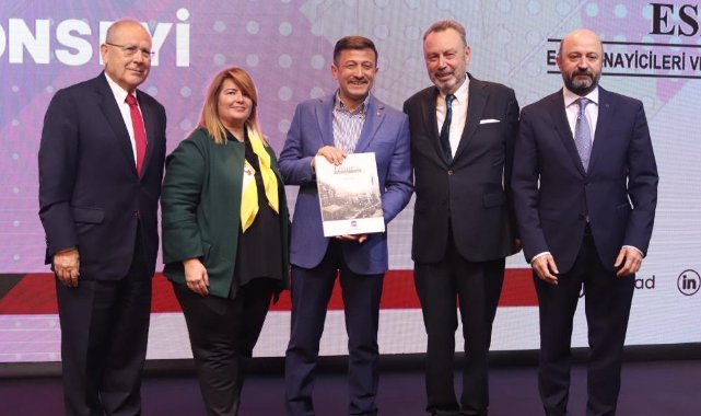 Hamza Dağ, İzmir iş dünyasıyla istişare toplantısında bir araya geldi
