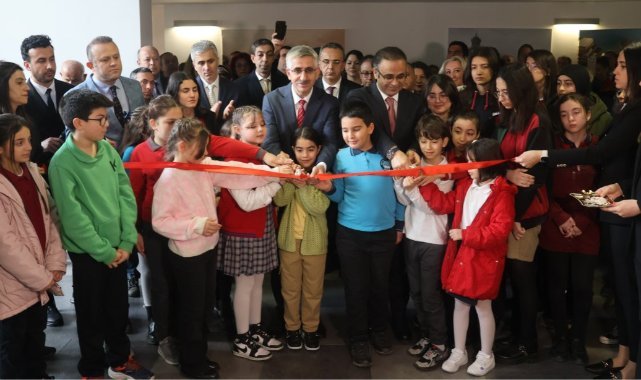 Milli Eğitim Bakan Yardımcısı Dr. Nazif Yılmaz İzmir'de Bir Dizi Ziyarette Bulundu