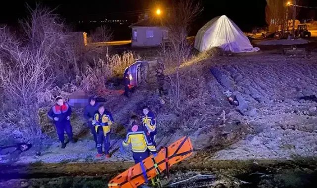 Otomobil, şarampole yuvarlandı; 1'i bebek, 1'i çocuk 3 ölü, 3 yaralı
