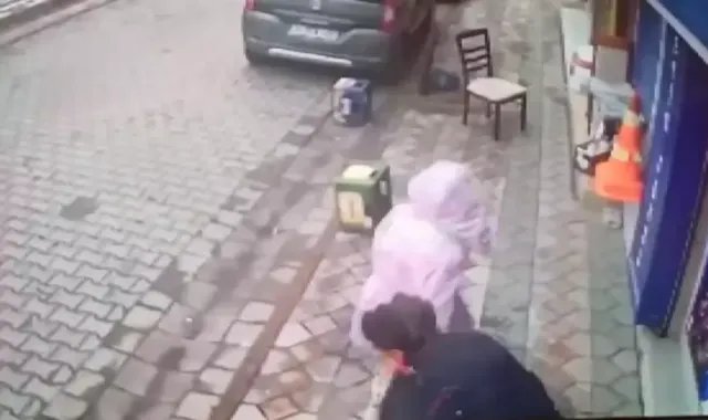 Sultangazi'de hırsız küçük kızın elindeki parayı çalıp kaçtı