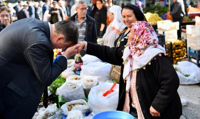 Başkan Tugay'dan Emekli Dayanışma Kartı