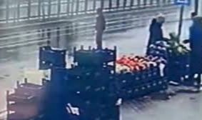 Bingöl’de otomobilin çarptığı kız çocuğu hayatını kaybetti