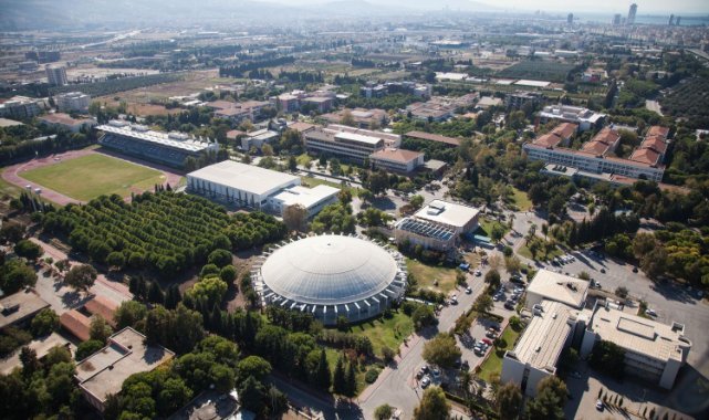 Ege Üniversitesi AKM bilim, kültür ve sanat etkinliklerine ev sahipliği yapmaya devam ediyor