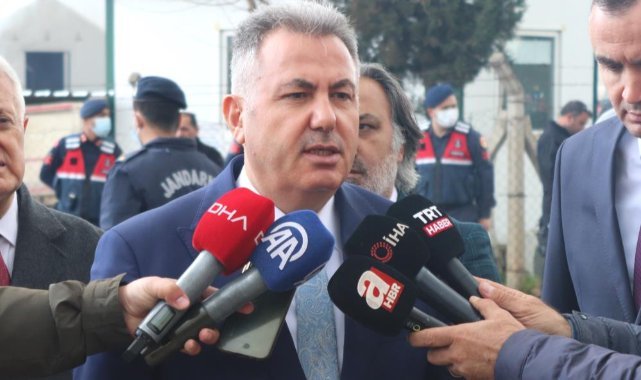 İzmir Valisi Elban: “Yangın büyük ölçüde kontrol altına alındı”