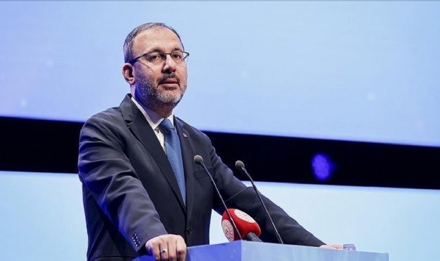 Kasapoğlu'ndan Karşıyaka stadı açıklaması: Temeli attık, yapımı durdurdular