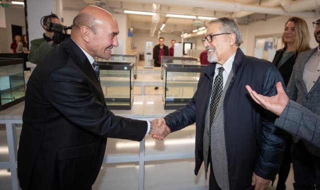 Prof. Dr. Naci Görür İzmir’deki yapı ve zemin laboratuvarını ziyaret etti