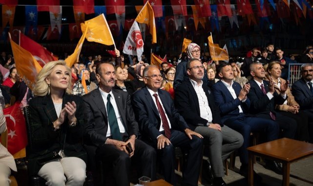 Selçuk’un kalbinde tarihi miting