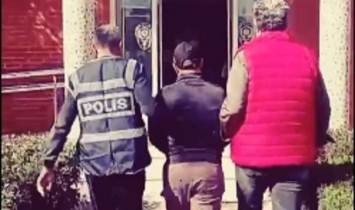 Uzun süredir aranan firariler, İzmir Güven Timleri'ne yakalandı