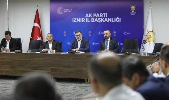 AK Parti İzmir İl Başkanı Bilal Saygılı; “Kum saati işlemeye başladı.”