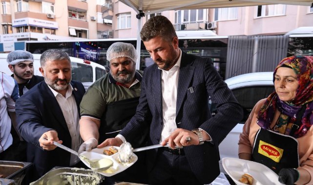 Başkan Duman Bucalılara iftar yemeği dağıttı