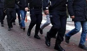 FETÖ'nün esnaf ve hücre evlerine operasyon: 36 gözaltı