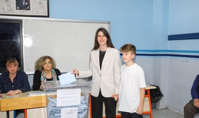 İzmir'e 33'lük iki başkan