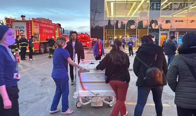 Hastanenin bodrum katında yangın çıktı, 5 hasta başka hastanelere nakledildi