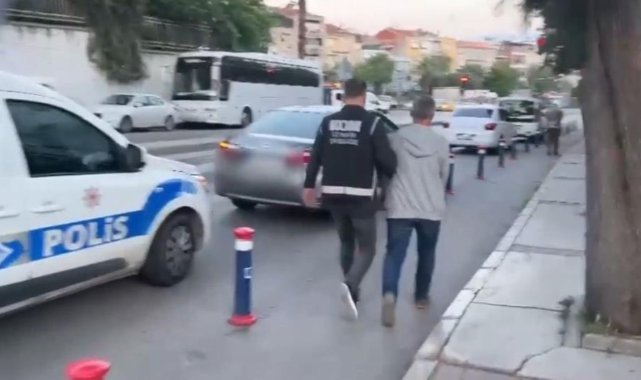 İzmir’de FETÖ operasyonu: 31 gözaltı