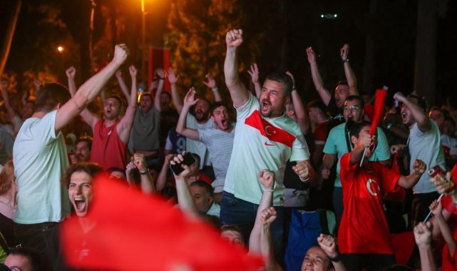 Buca millî takım için tek yürek oldu