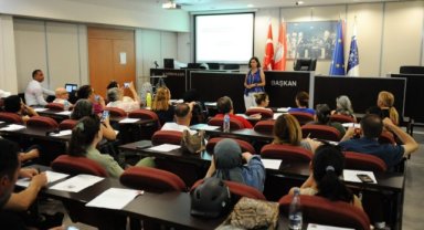 Karşıyaka Belediyesi’nden hayvanseverlere eğitim: Sınavı geçen ‘Yerel Hayvan Koruma Görevlisi’ olacak