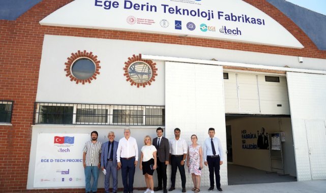 Rektör Budak, Ege Teknopark’ı ve Ege Derin Teknoloji Fabrikası’nı ziyaret etti