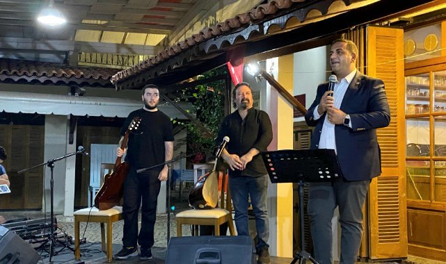 Narlıdere'de Müzik Konuştu: Soner Bektaş Konserine Yoğun İlgi