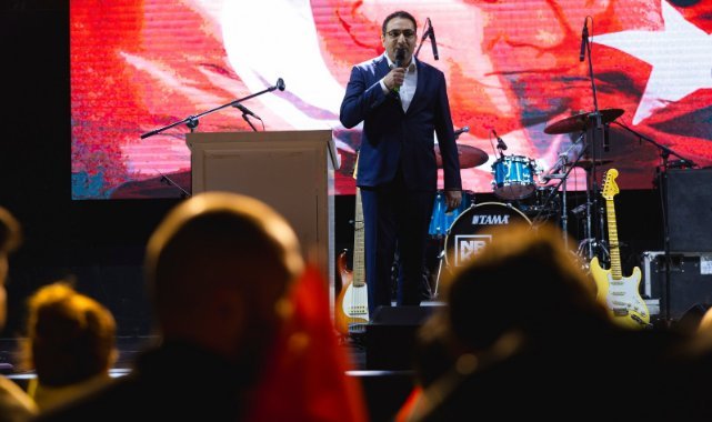 Balçova’da Cumhuriyet coşkusu